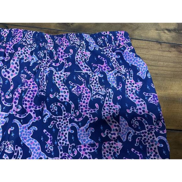 Lilly Pulitzer Ocean Trail Short Oyster Bay Navy On the Catwalk XS - Picture 6 of 10